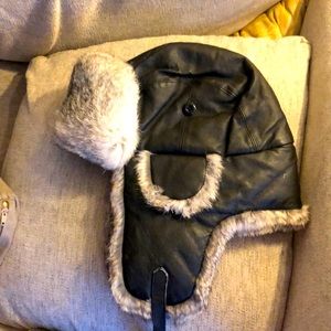 Crown cap. Flash $80